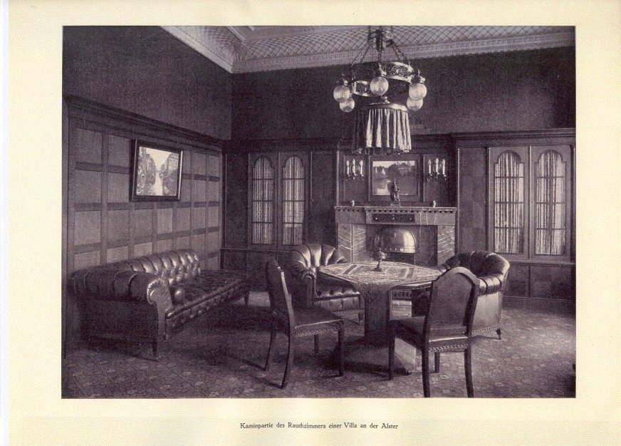 Kaminpartie des Rauchzimmers einer Villa an der Alster